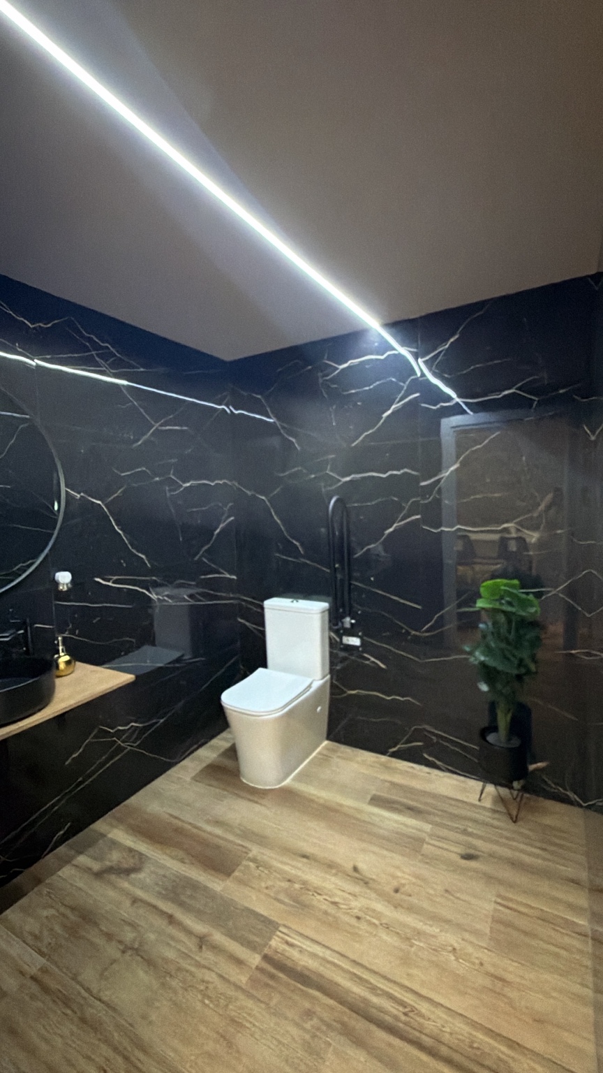 Baño de nuestra oficina